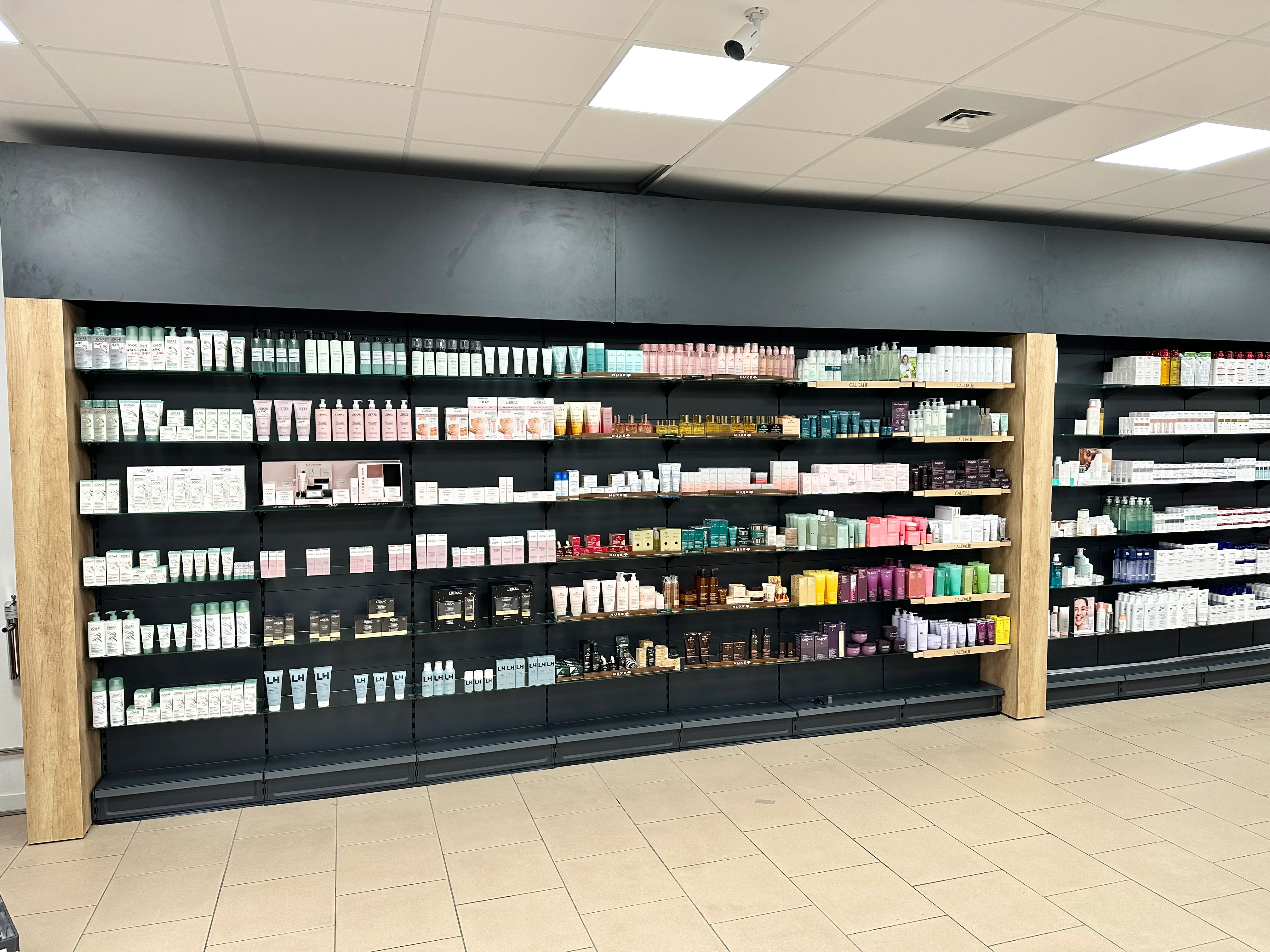 Gondoles pharmacie - visuel 5