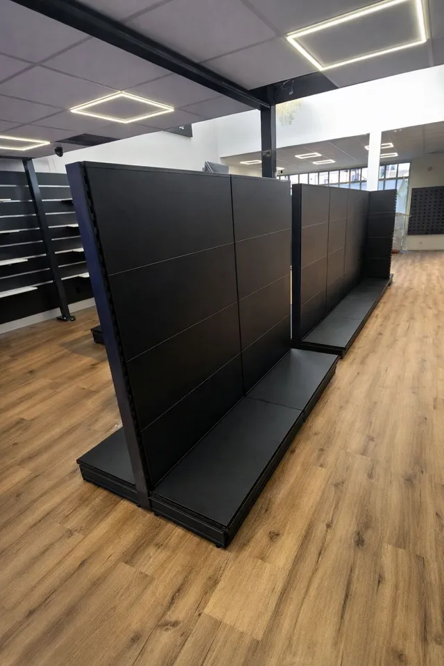 Row of gondolas installed in the Viroflay sales area