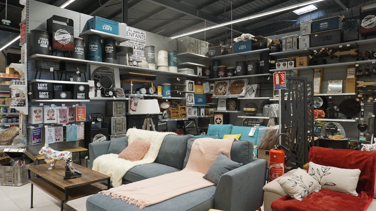 Magasin ameublement et décoration – détail de l’installation