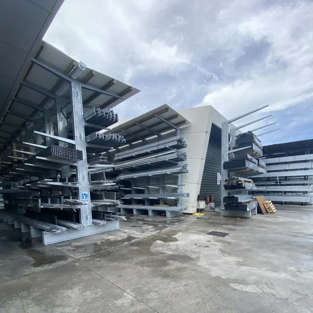 Hardware store storage area – the installation in use