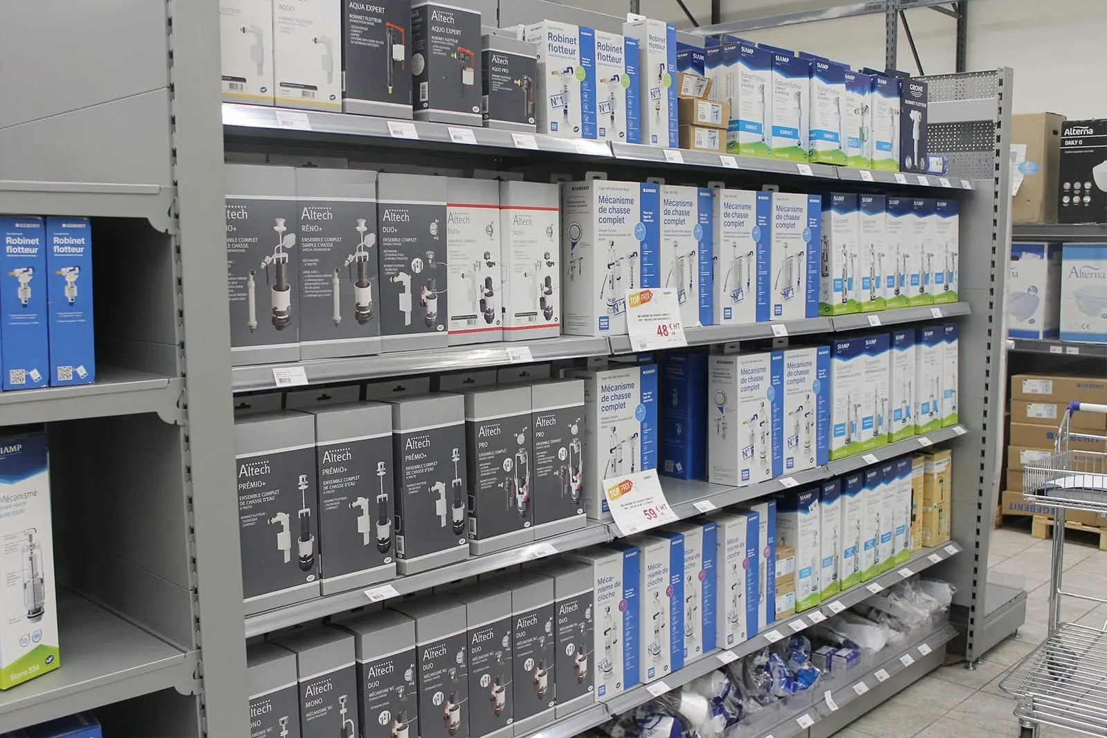 Agencement d’un magasin de bricolage – détail de l’installation