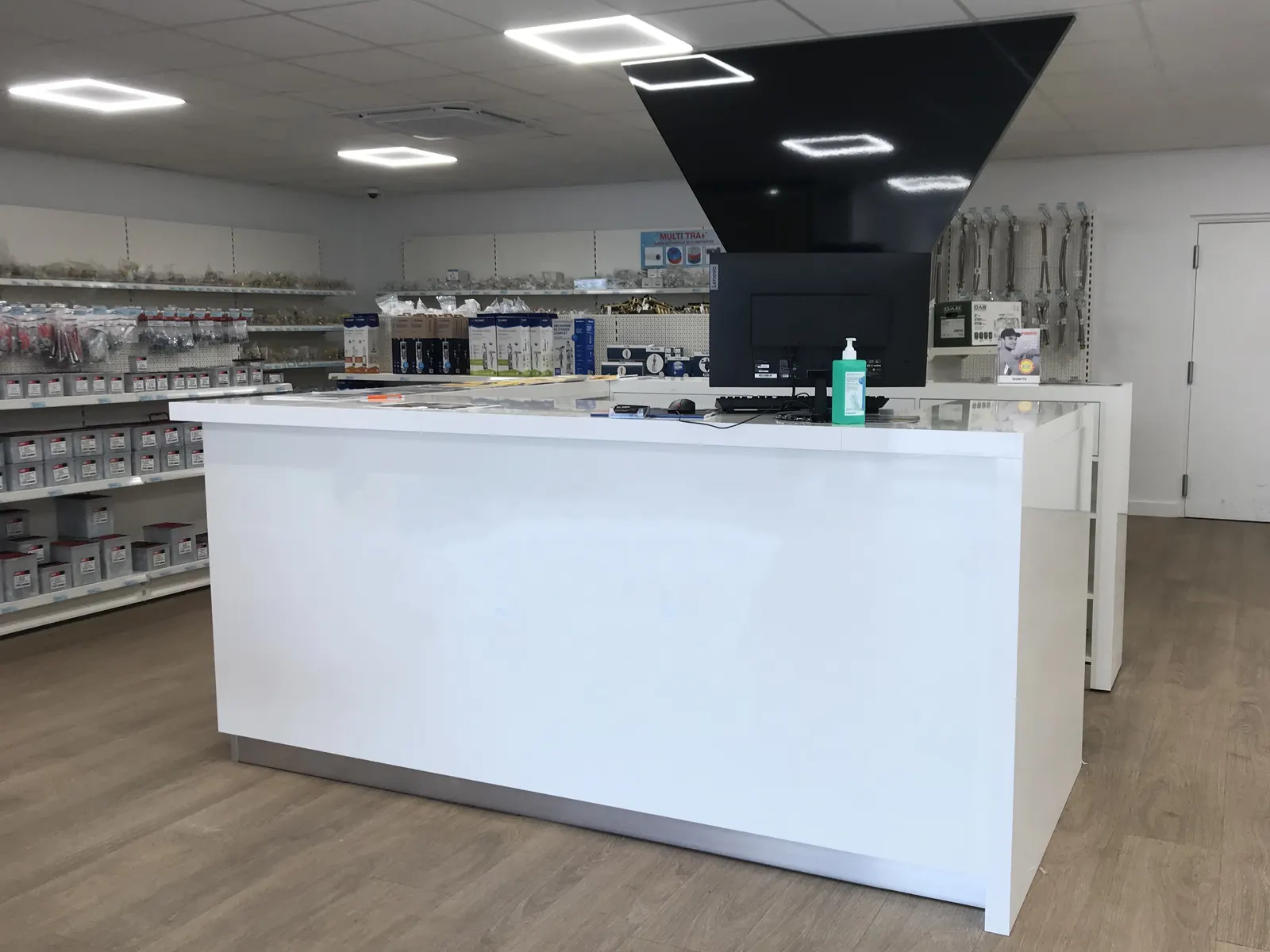 Magasin de bricolage électricité et plomberie – Lunel (Hérault)