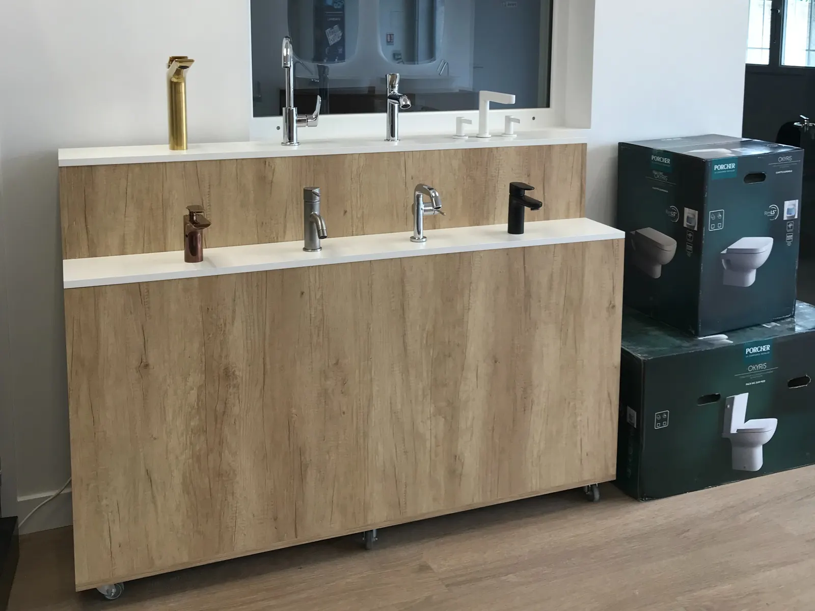 Magasin de bricolage électricité et plomberie – vue d’ensemble du chantier