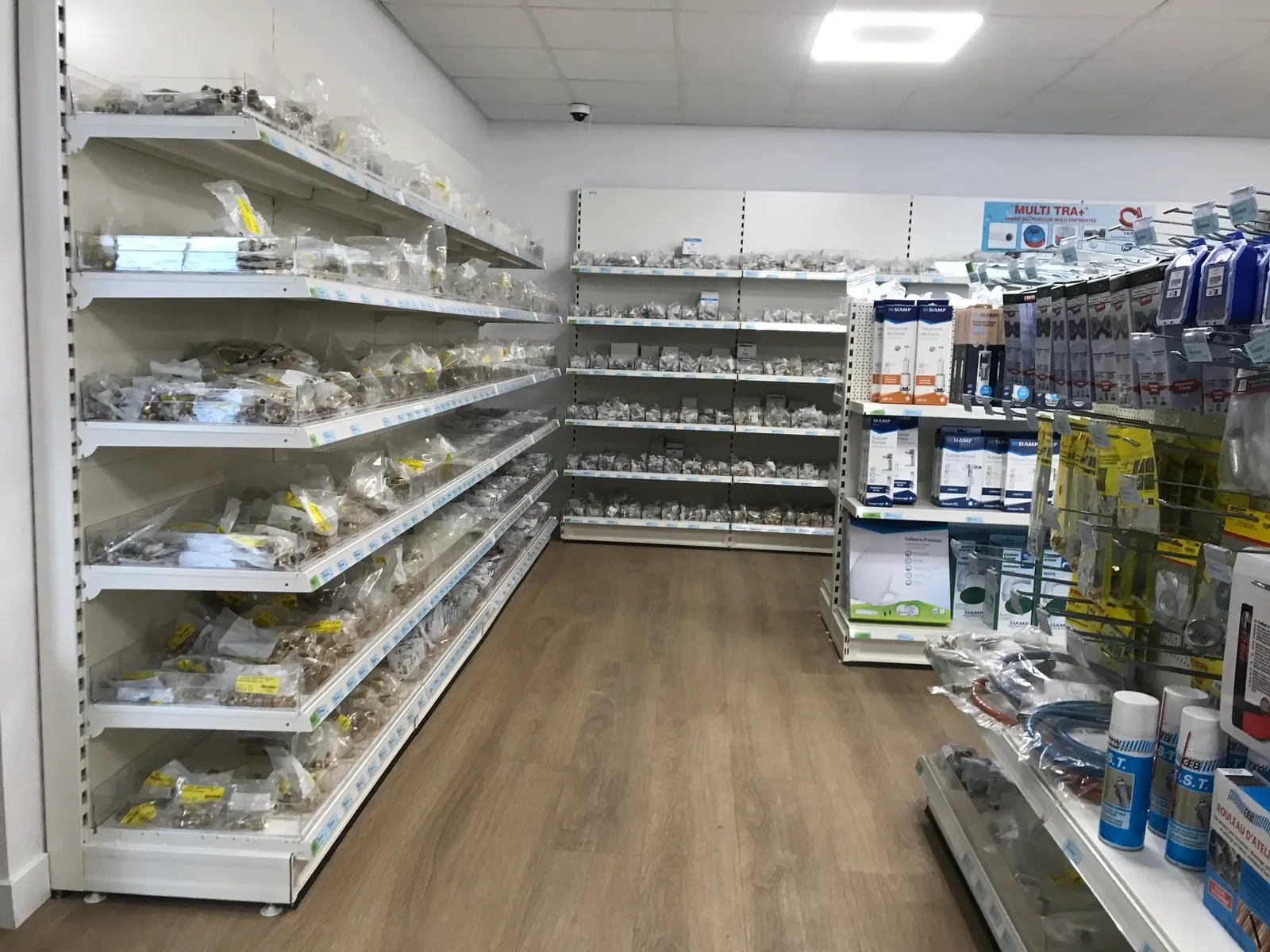 Magasin de bricolage électricité et plomberie – autre vue du chantier