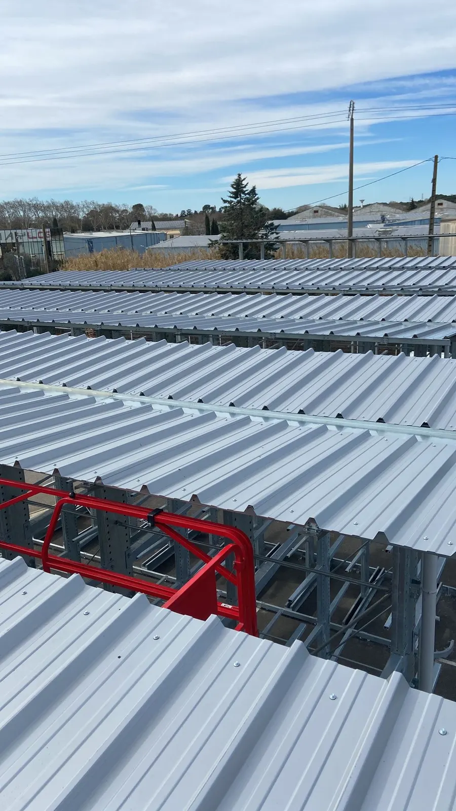 Cantilevers pour entrepôt extérieur – vue rapprochée