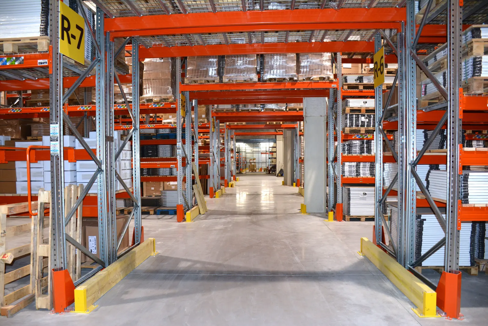 Aménagement d’un entrepôt logistique – vue d’ensemble du chantier