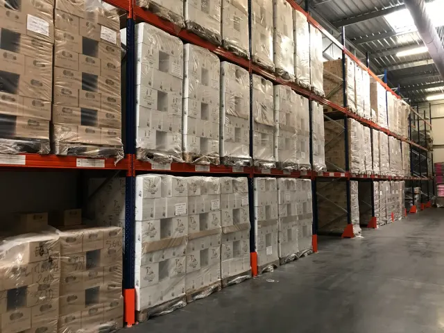 Pallet racking for a wine warehouse – detail of the installation