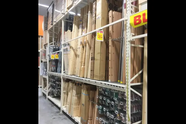 Fit-out of a DIY superstore – detail of the installation