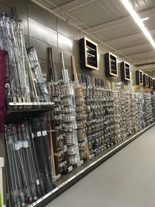 Racking for a DIY superstore – project photo 11