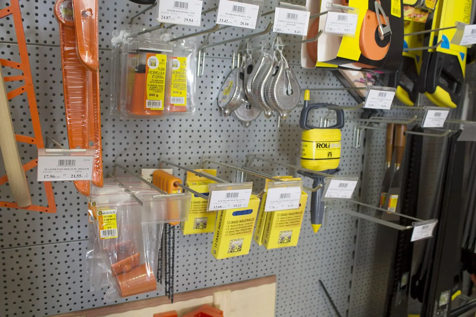 Aménagement GMS d’un hypermarché – détail de l’installation