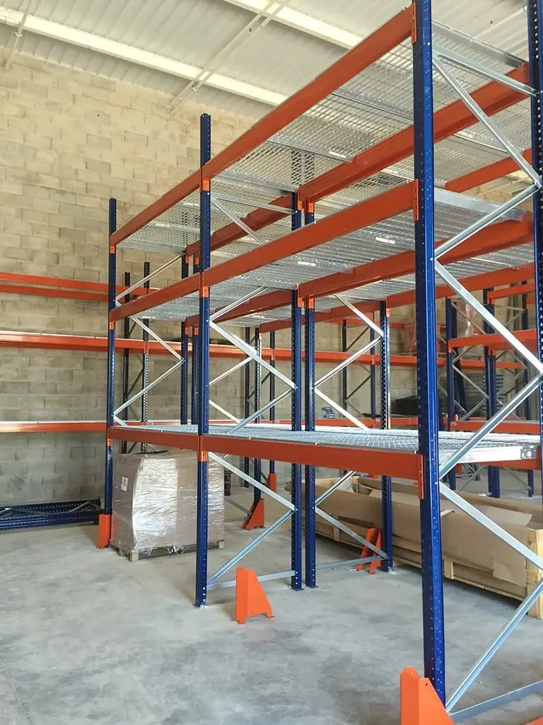 Stockage de palettes – vue d’ensemble du chantier