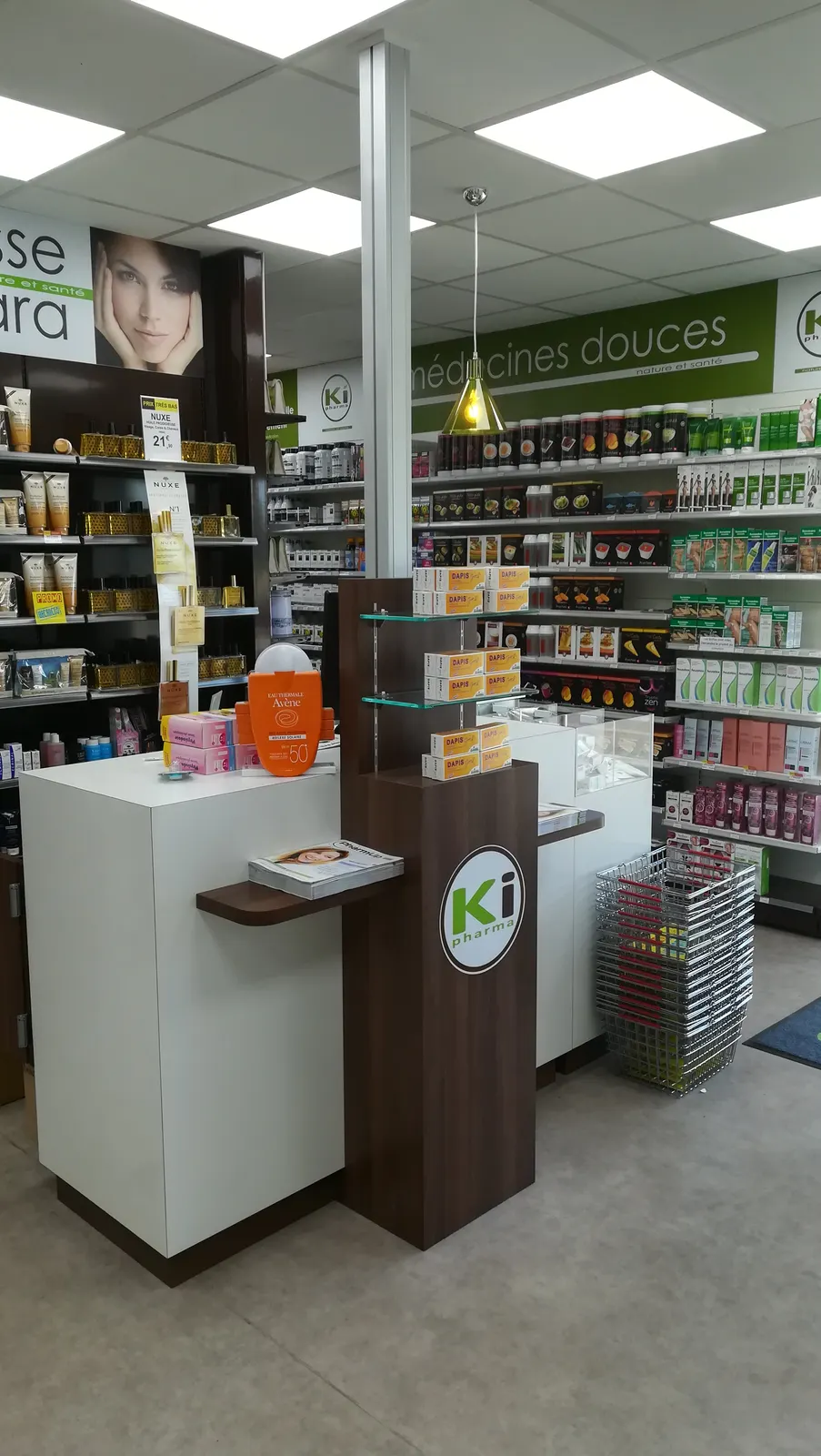 Agencement d’une pharmacie – installation en situation