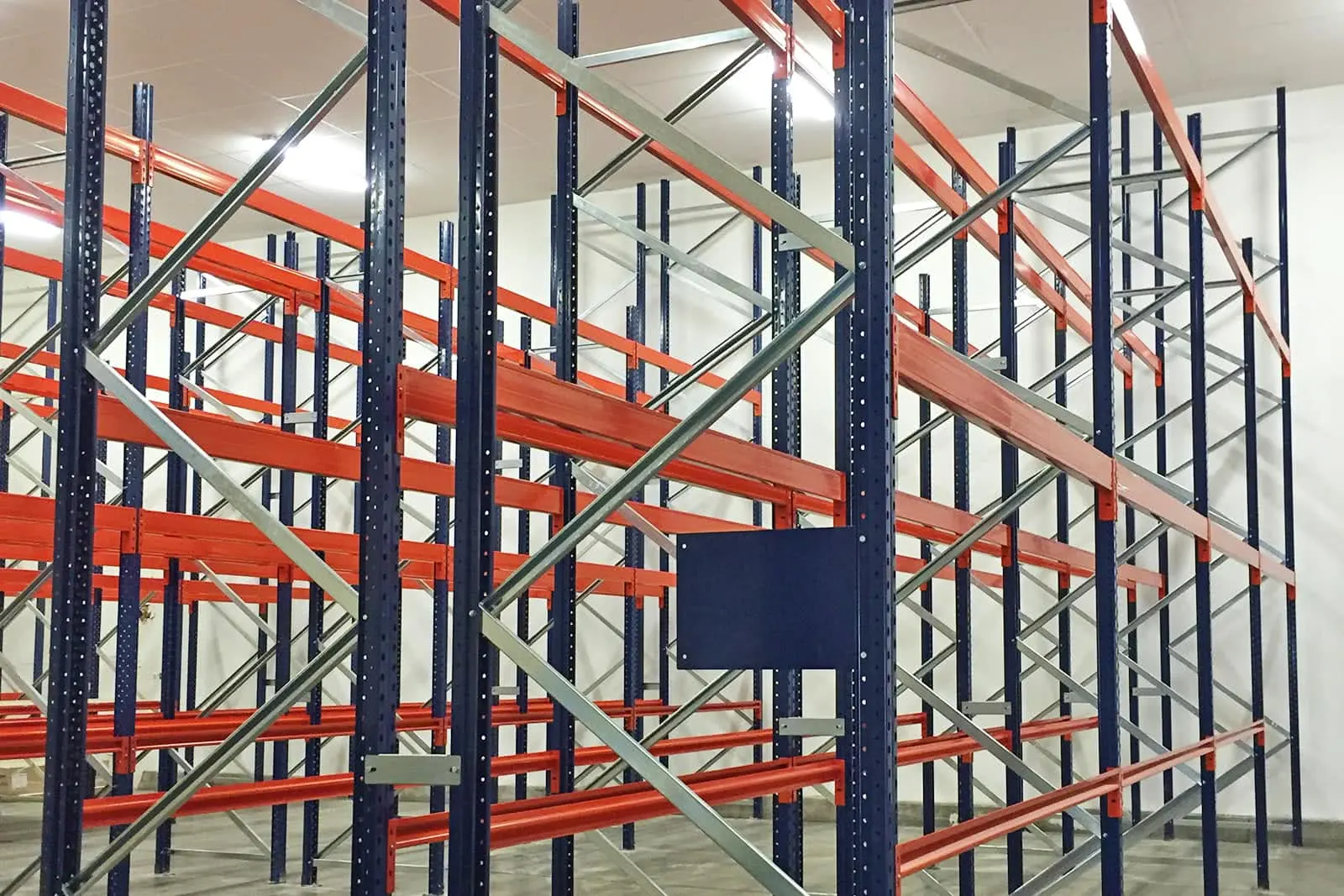 Aménagement d’une surface de stockage de palettes – vue d’ensemble du chantier