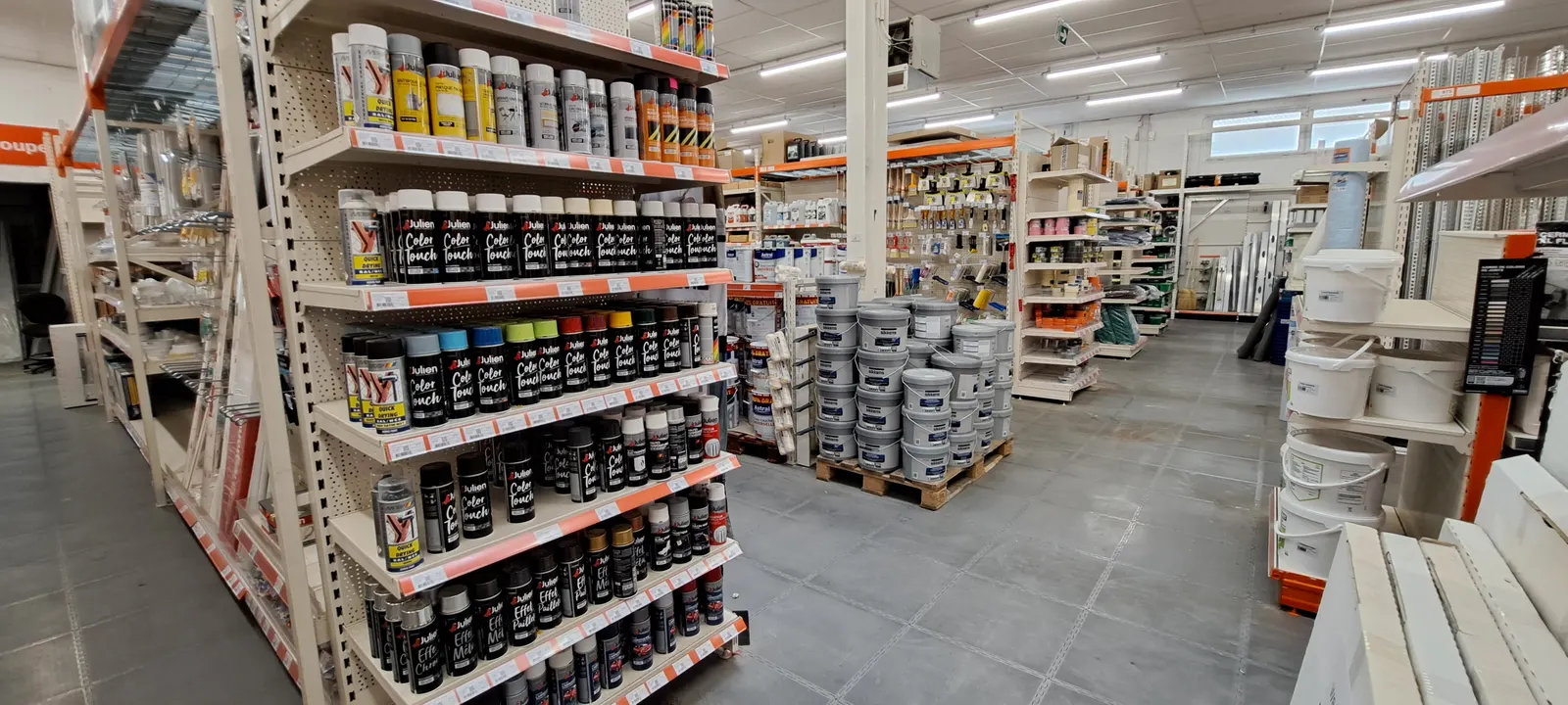 Racks de magasin pour les produits volumineux du magasin d’Orange