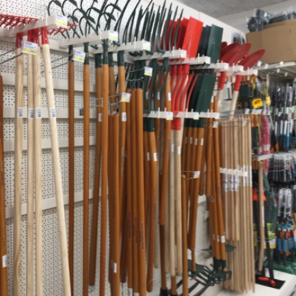 aménagement rayon jardinage pour magasin de bricolage gsb