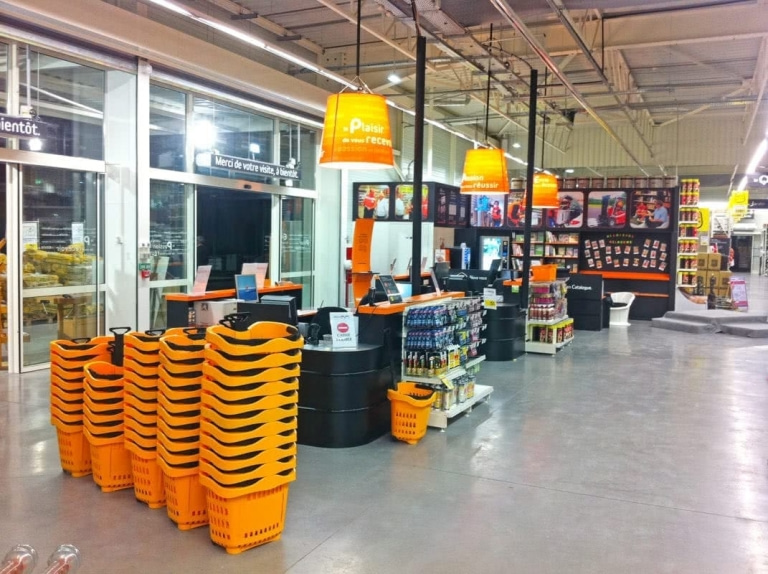 Paniers à main et à roulettes 2