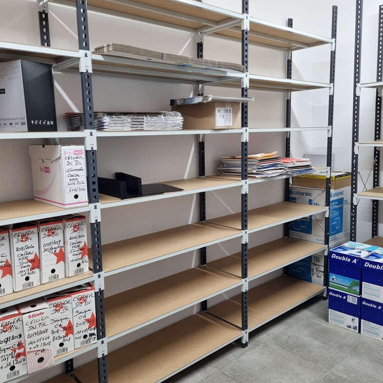 Rayonnage léger peint 2