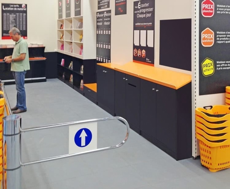 Comptoirs accueil mobilier bois sur mesure 5