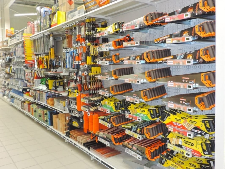 Accessoires de gondole sur panneaux de fond 4