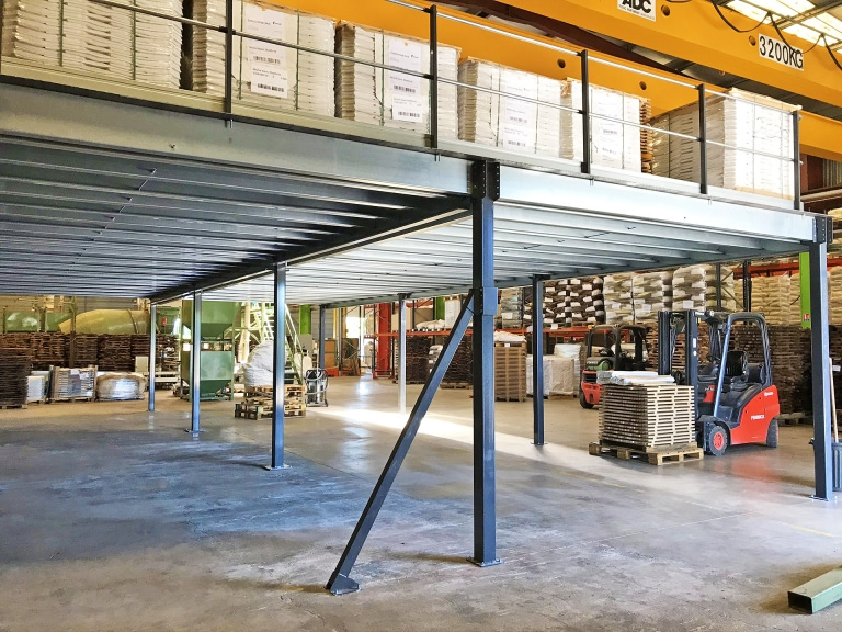 Plateforme de stockage autoportante 2