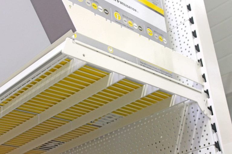 Accessoires de gondole sur colonnes 5