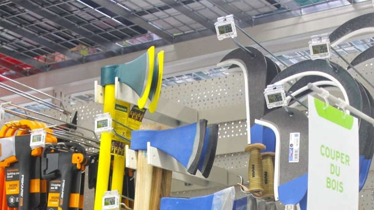 Accessoires de gondole sur panneaux de fond 3