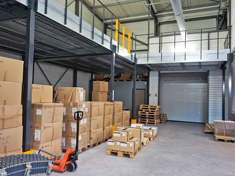 Plateforme de stockage autoportante 6